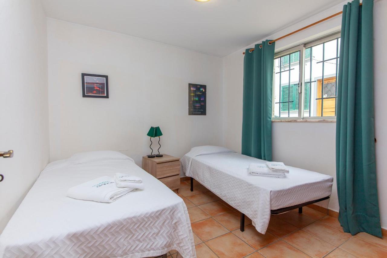 B18 - Village Street Apartamento *